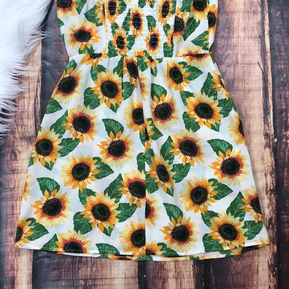 << Sunflower Wrap Bow Sun Dress Floral >> - Picture 8 of 8
